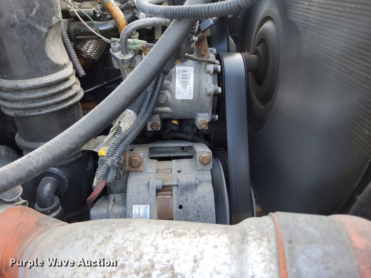 image for item LV9070 2009 International 7300  railroad service truck