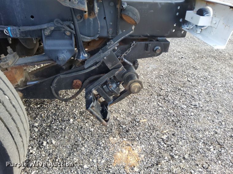 image for item LV9070 2009 International 7300  railroad service truck