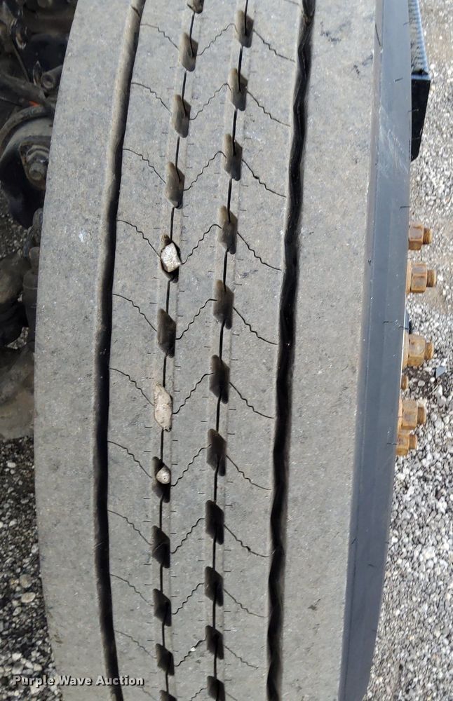 image for item LV9070 2009 International 7300  railroad service truck