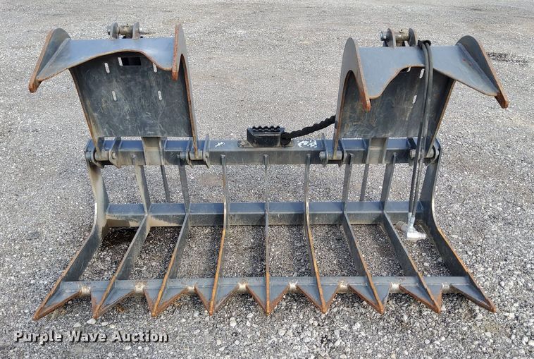 image for item LV9071 Titan  skid steer grapple bucket