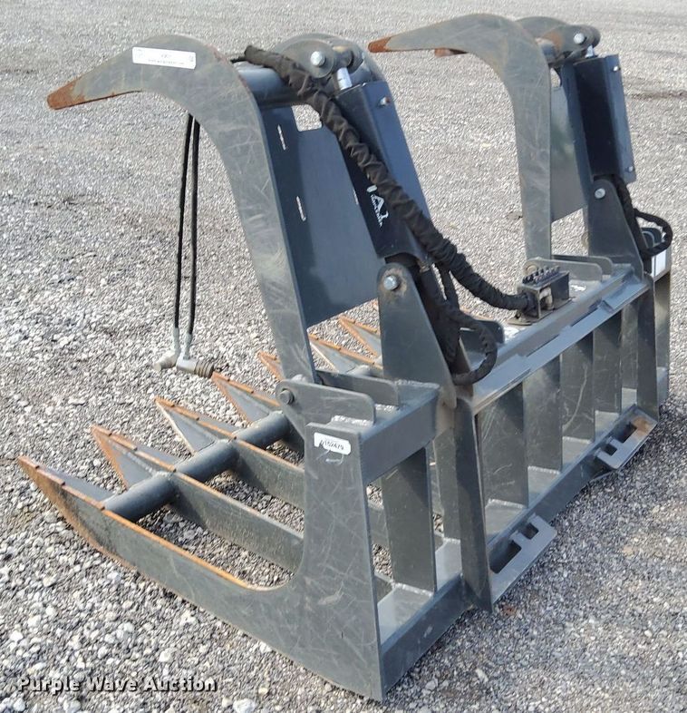 image for item LV9071 Titan  skid steer grapple bucket