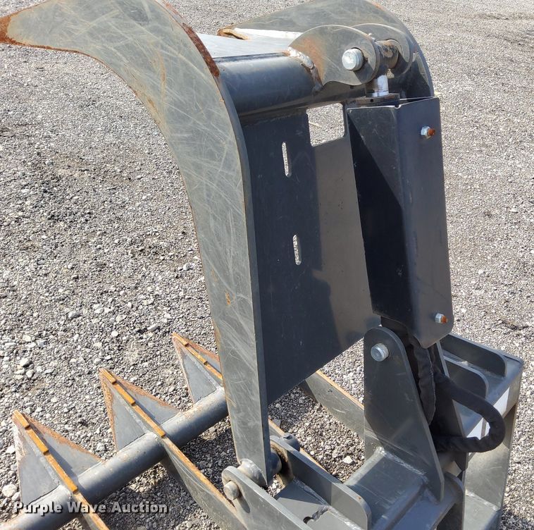 image for item LV9071 Titan  skid steer grapple bucket