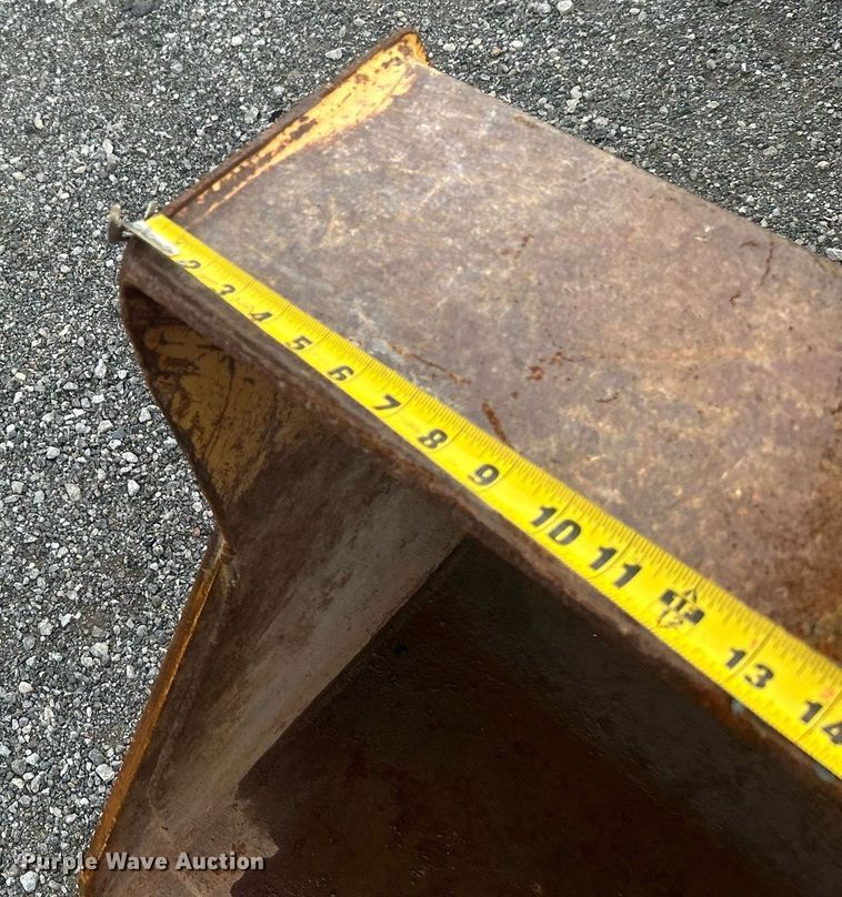 image for item LV9076 2006 John Deere 310SG  backhoe