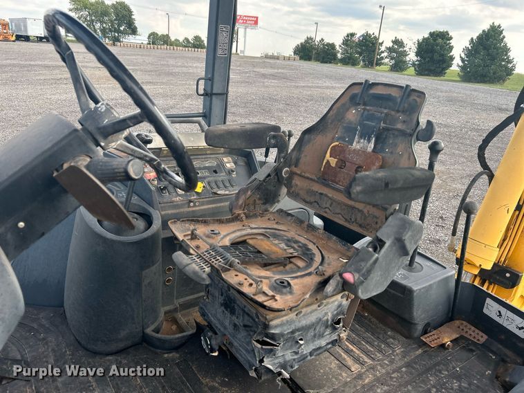 image for item LV9076 2006 John Deere 310SG  backhoe