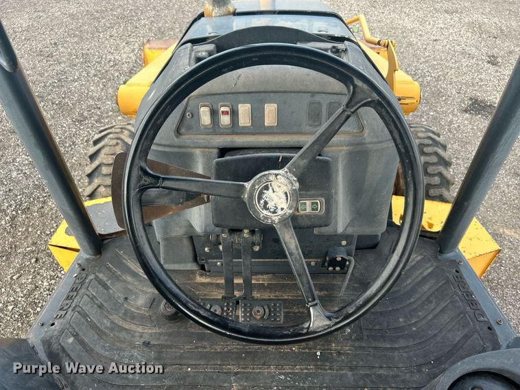 image for item LV9076 2006 John Deere 310SG  backhoe