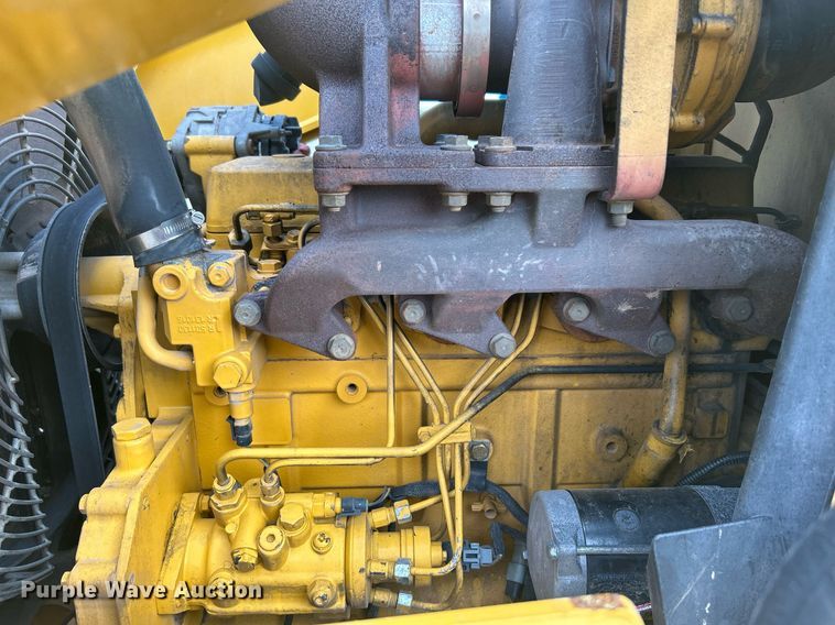 image for item LV9076 2006 John Deere 310SG  backhoe