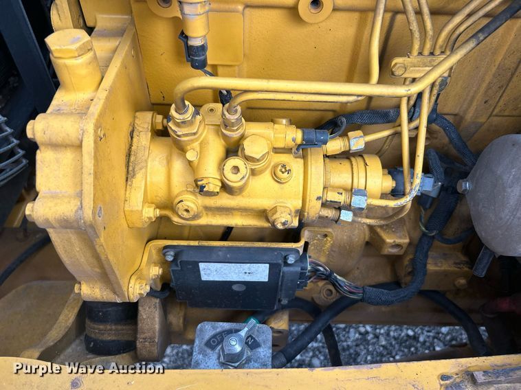 image for item LV9076 2006 John Deere 310SG  backhoe