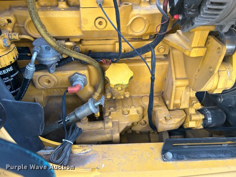 image for item LV9076 2006 John Deere 310SG  backhoe