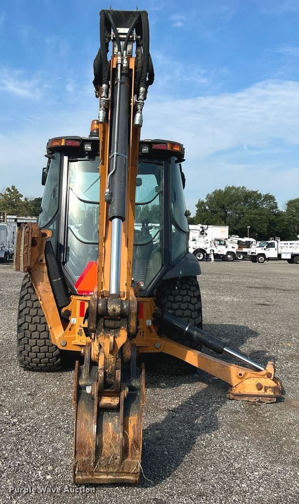 image for item LV9077 2013 Case 580 Super N  backhoe