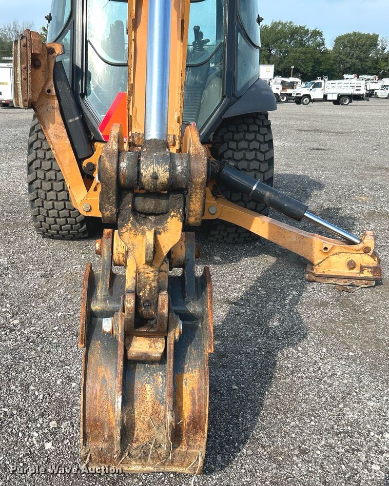 image for item LV9077 2013 Case 580 Super N  backhoe