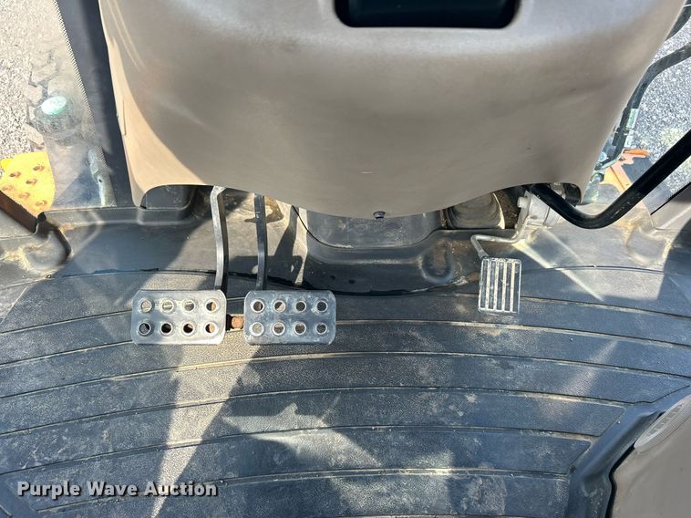 image for item LV9077 2013 Case 580 Super N  backhoe