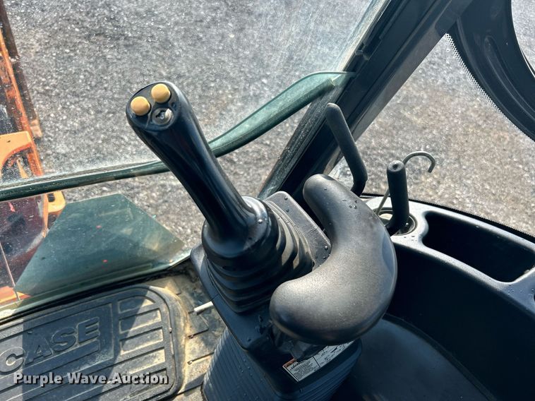 image for item LV9077 2013 Case 580 Super N  backhoe