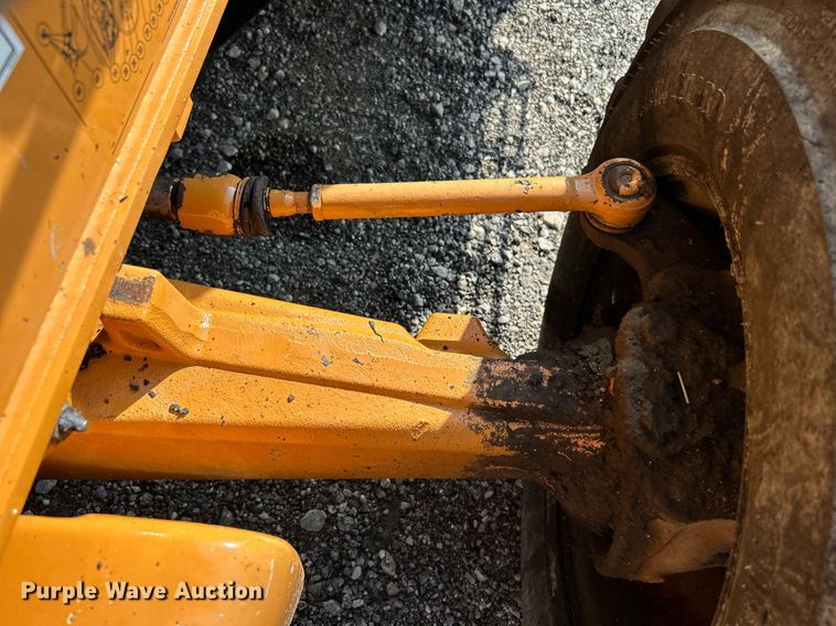 image for item LV9077 2013 Case 580 Super N  backhoe