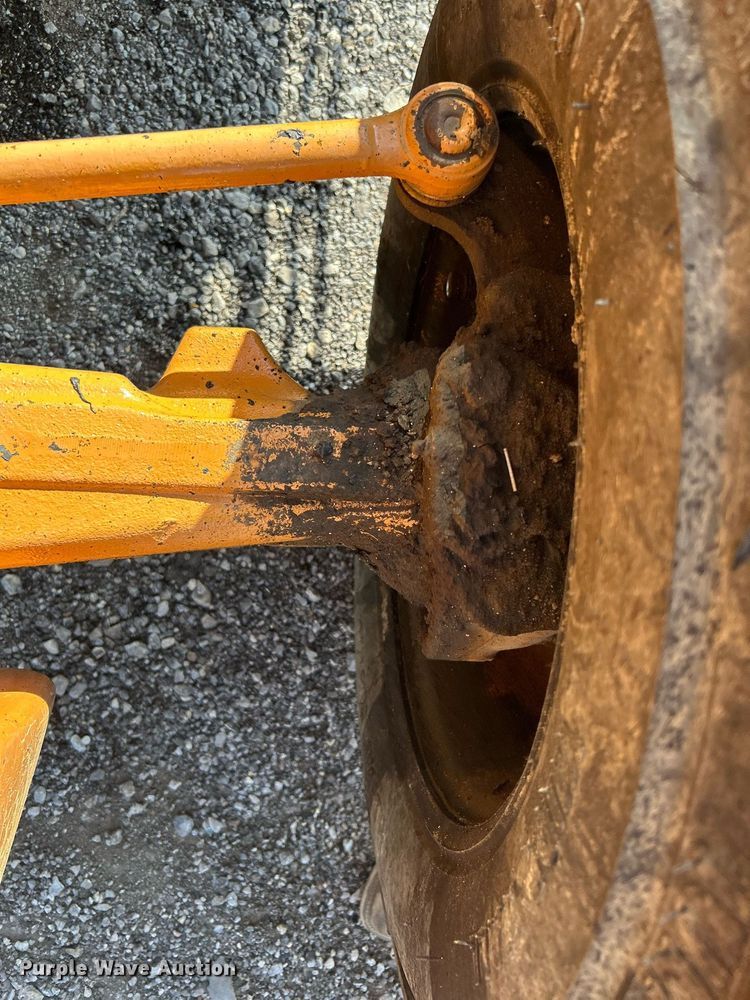 image for item LV9077 2013 Case 580 Super N  backhoe