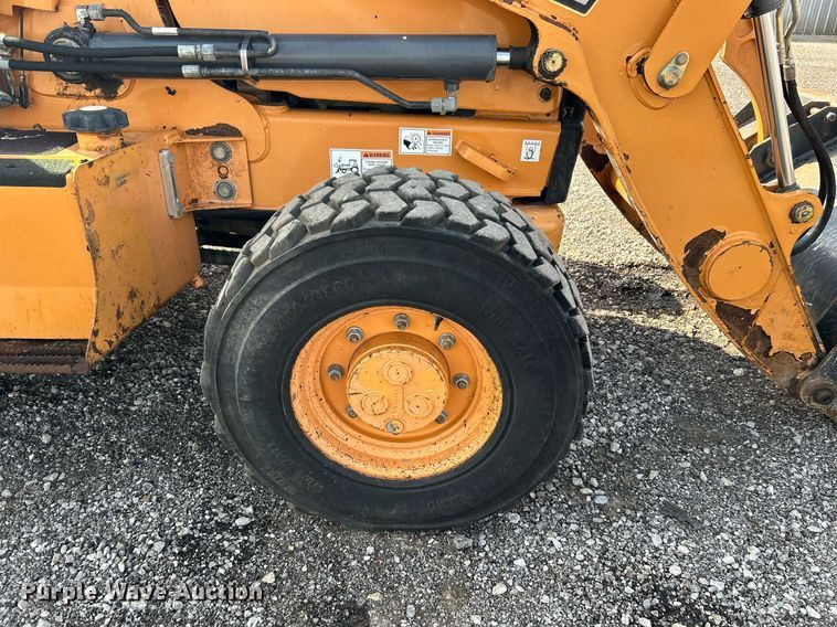 image for item LV9077 2013 Case 580 Super N  backhoe