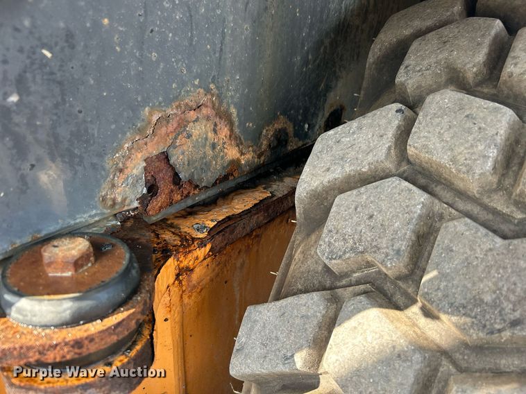 image for item LV9077 2013 Case 580 Super N  backhoe