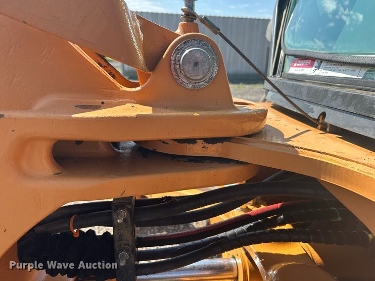 image for item LV9079 2005 Case 580 Super M Series 2  backhoe