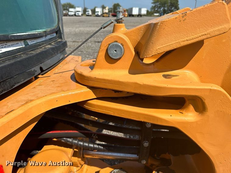 image for item LV9079 2005 Case 580 Super M Series 2  backhoe