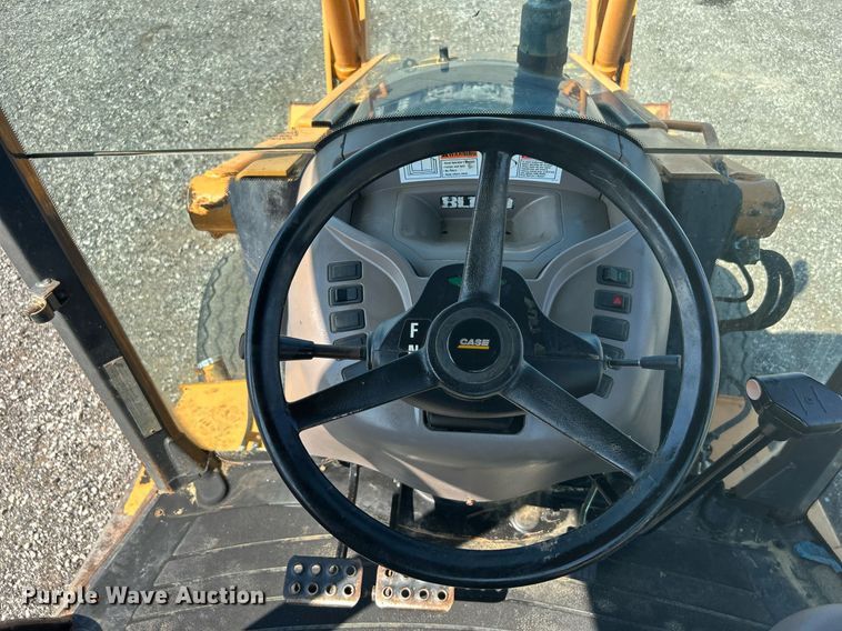 image for item LV9079 2005 Case 580 Super M Series 2  backhoe
