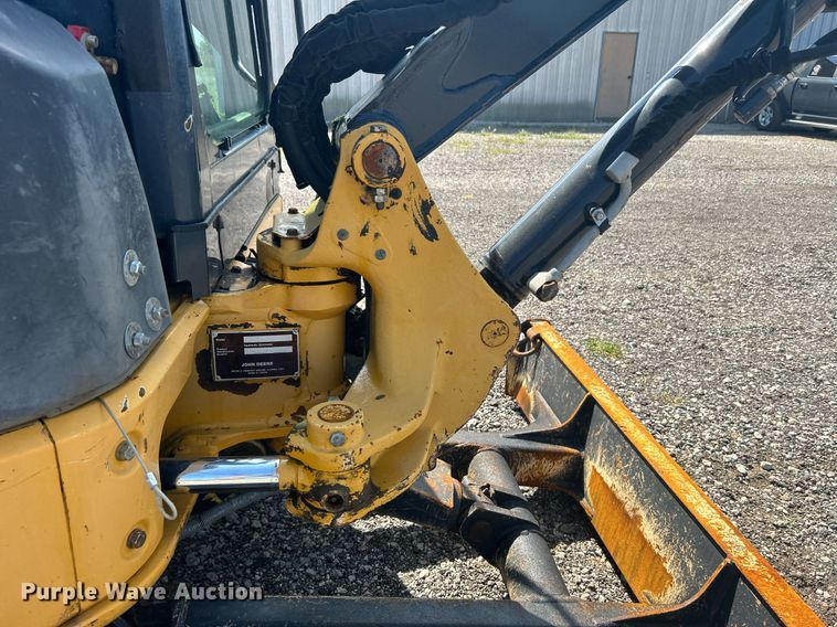 image for item LV9080 2014 John Deere 35D  mini excavator