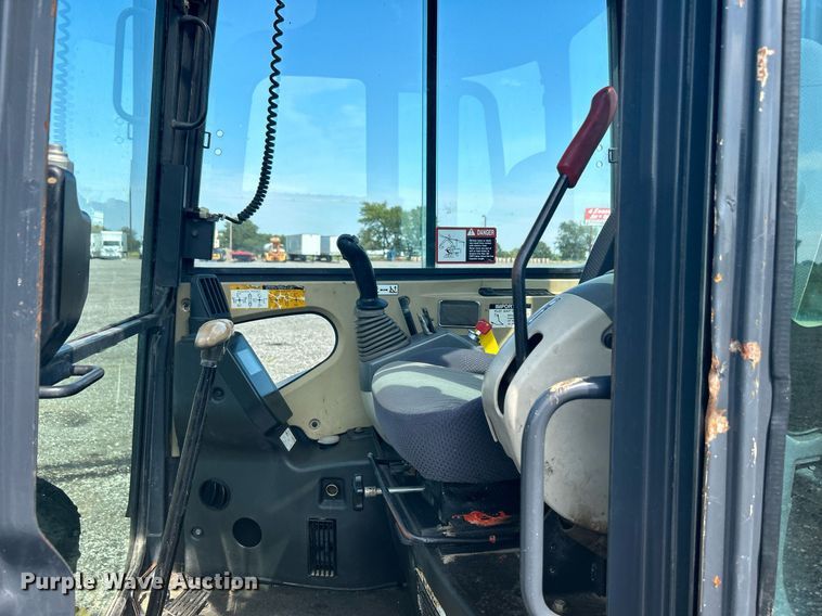 image for item LV9080 2014 John Deere 35D  mini excavator