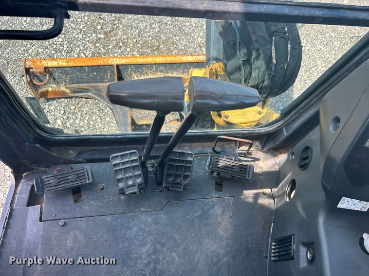 image for item LV9080 2014 John Deere 35D  mini excavator