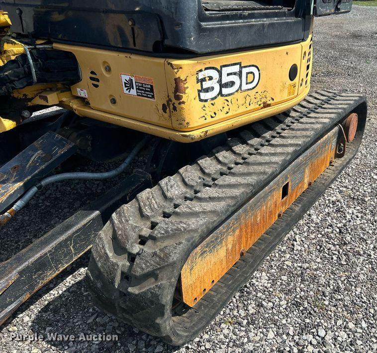 image for item LV9080 2014 John Deere 35D  mini excavator