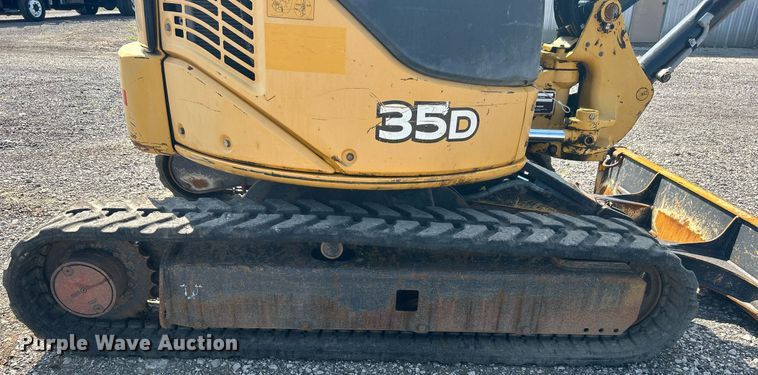 image for item LV9080 2014 John Deere 35D  mini excavator