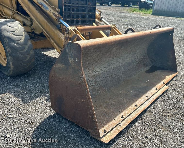 image for item LV9081 1989 Ford 655C  backhoe