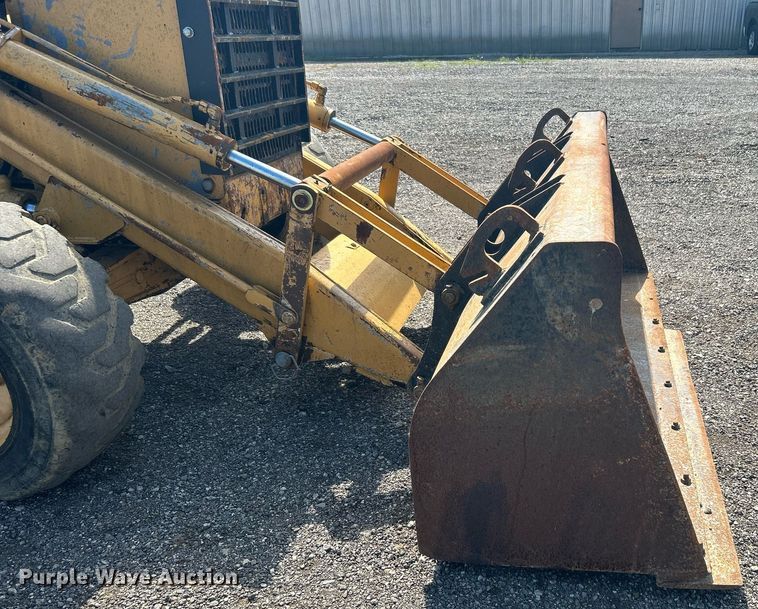 image for item LV9081 1989 Ford 655C  backhoe