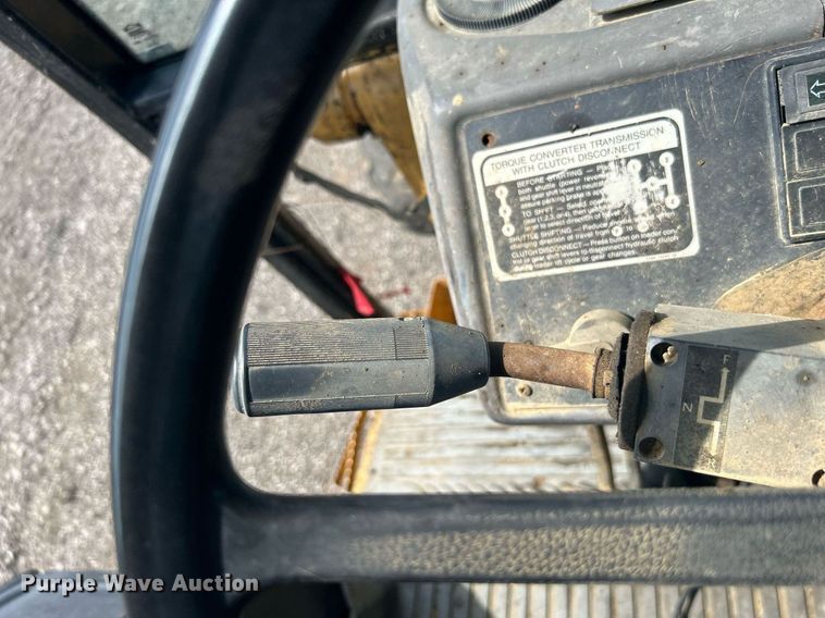 image for item LV9081 1989 Ford 655C  backhoe