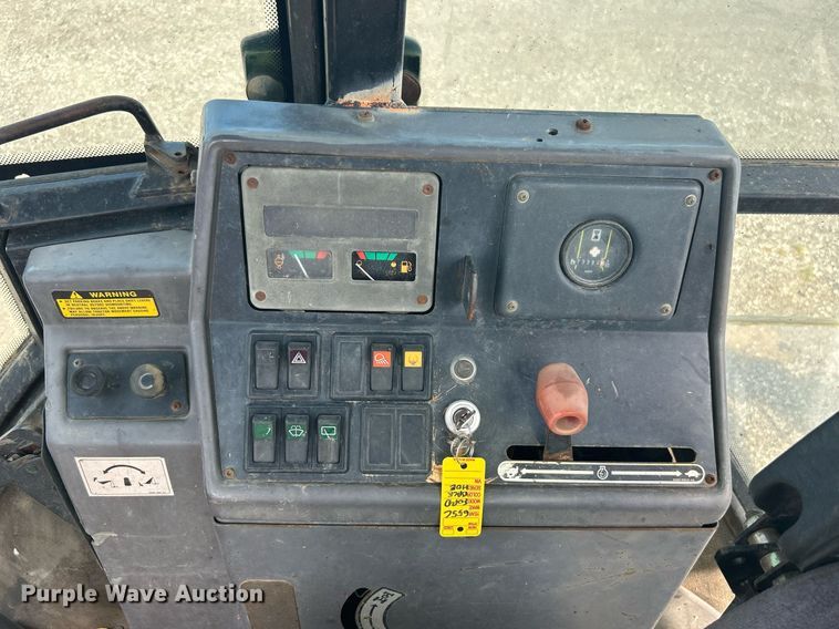 image for item LV9081 1989 Ford 655C  backhoe