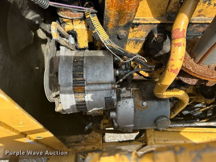 image for item LV9081 1989 Ford 655C  backhoe