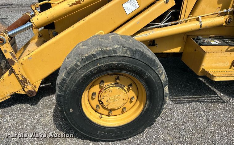 image for item LV9081 1989 Ford 655C  backhoe