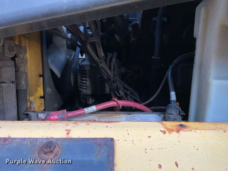 image for item LV9869 2002 New Holland LS170  skid steer loader