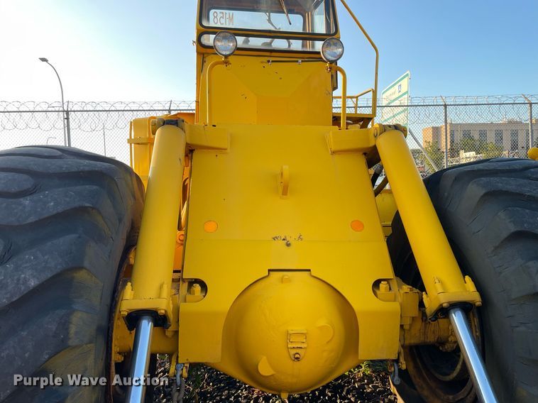 image for item LV9870 1973 Michigan 280C  wheel loader