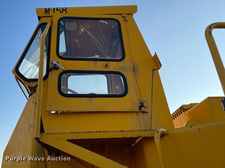 image for item LV9870 1973 Michigan 280C  wheel loader