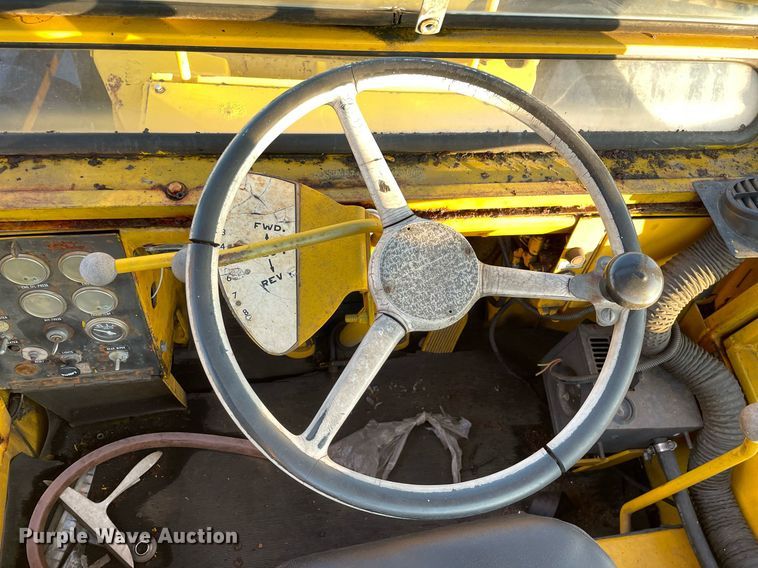 image for item LV9870 1973 Michigan 280C  wheel loader