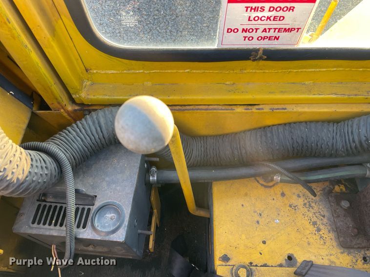 image for item LV9870 1973 Michigan 280C  wheel loader