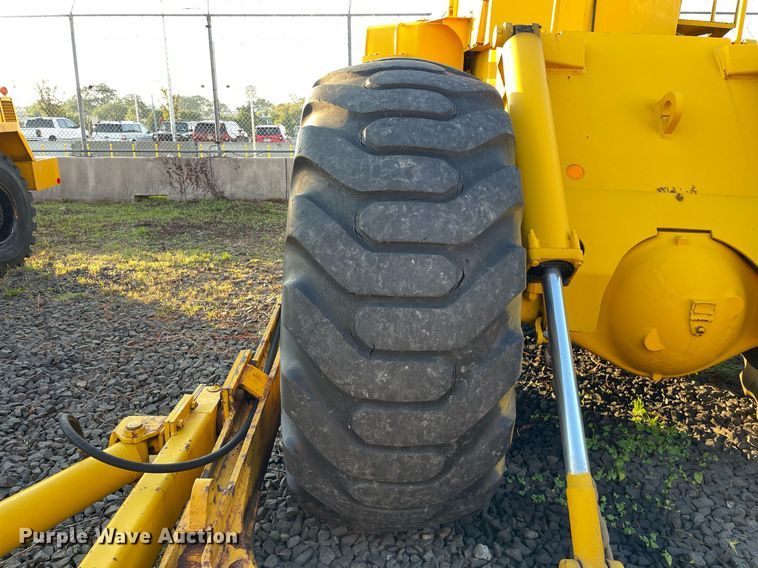 image for item LV9870 1973 Michigan 280C  wheel loader