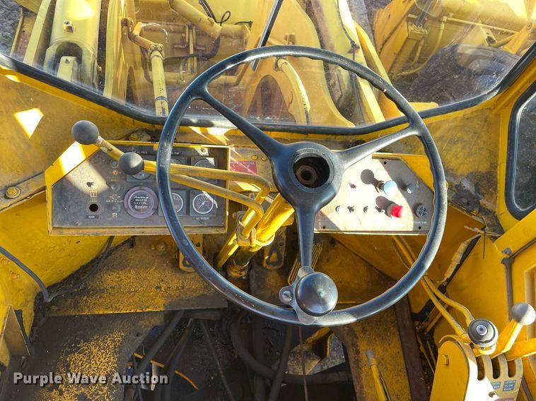 image for item LV9871 Michigan 75B  wheel loader