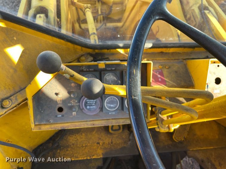 image for item LV9871 Michigan 75B  wheel loader