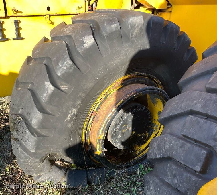 image for item LV9871 Michigan 75B  wheel loader