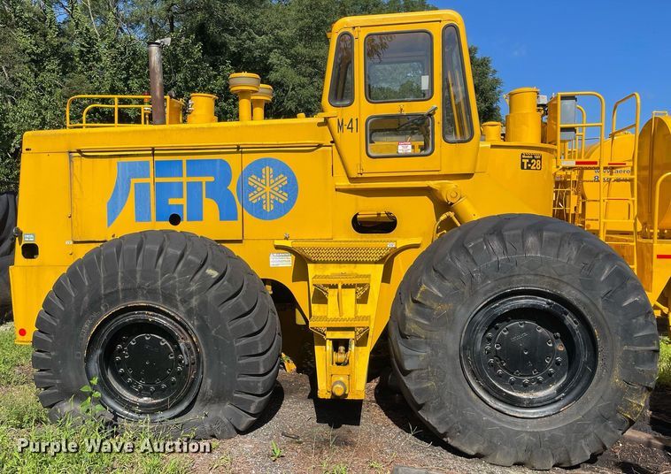 image for item LV9874 1966 Michigan  280 wheel loader