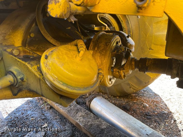 image for item LV9874 1966 Michigan  280 wheel loader