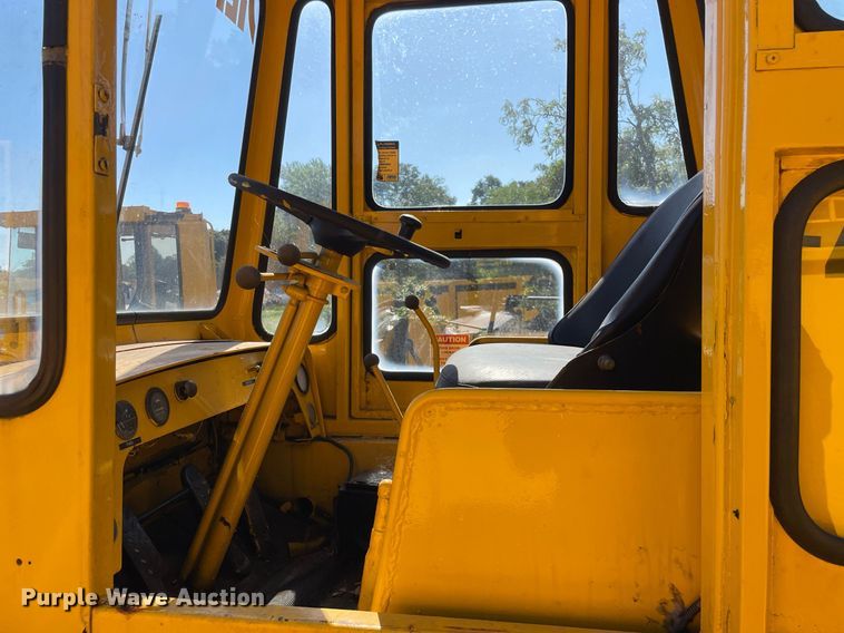 image for item LV9874 1966 Michigan  280 wheel loader