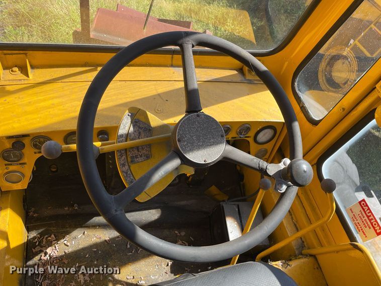 image for item LV9874 1966 Michigan  280 wheel loader