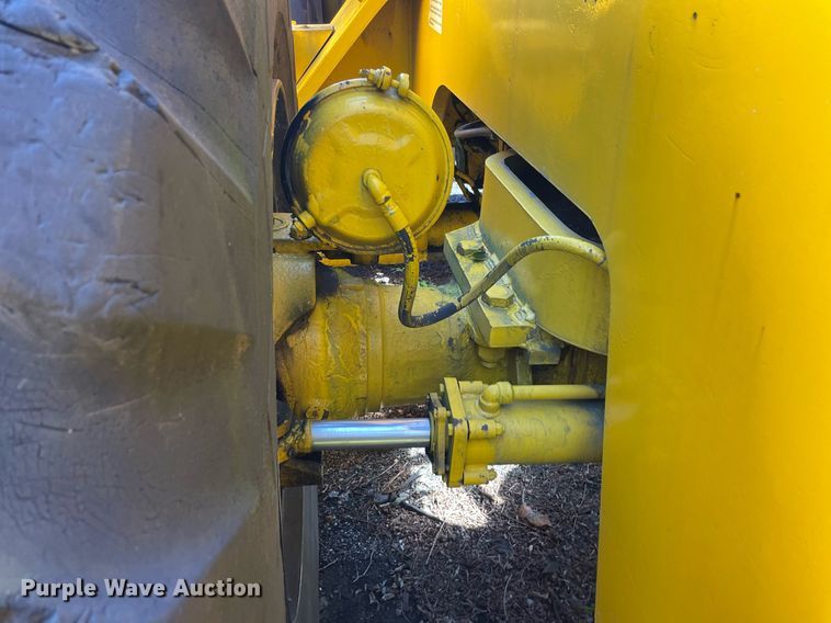 image for item LV9874 1966 Michigan  280 wheel loader