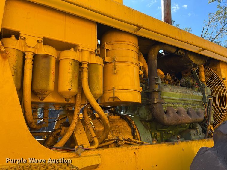 image for item LV9874 1966 Michigan  280 wheel loader