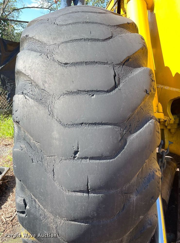 image for item LV9874 1966 Michigan  280 wheel loader